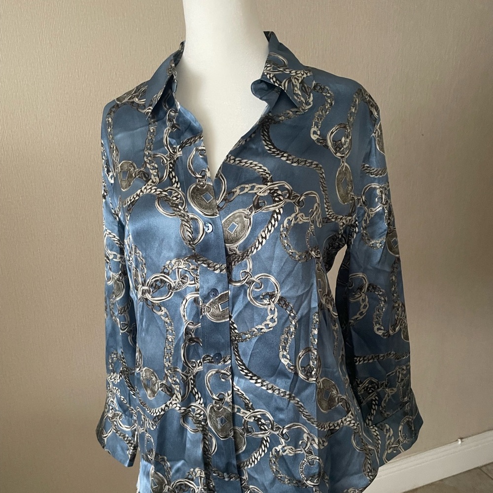 L'AGENCE Navy and White Chain Print Top